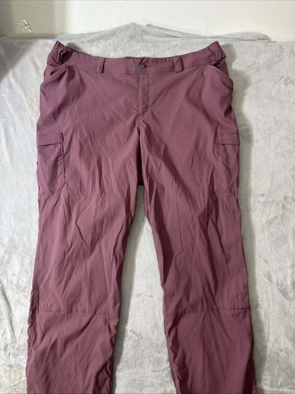 Duluth Trading Womens 22W x 31 Mauve Nylon Stretch Cargo Hiking Pants